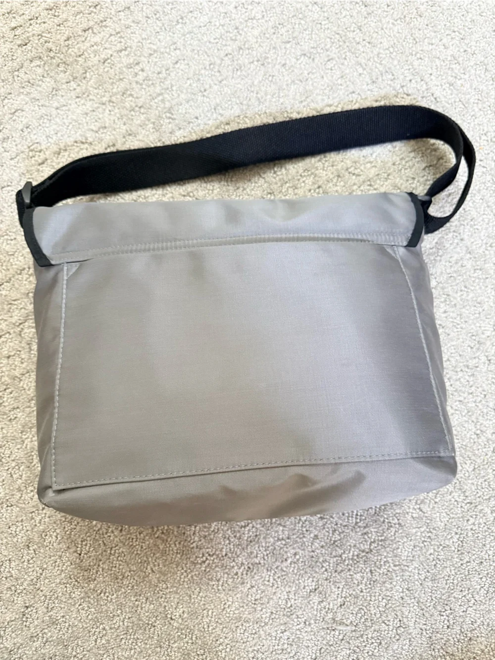 kate spade gray messenger bag with black trim